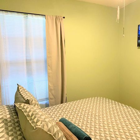 Evergreen Jolly Room With Tv هيميت المظهر الخارجي الصورة